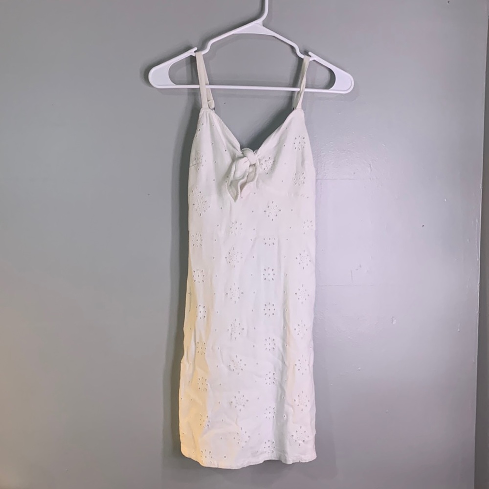 Today I am selling a beautiful sun dress.